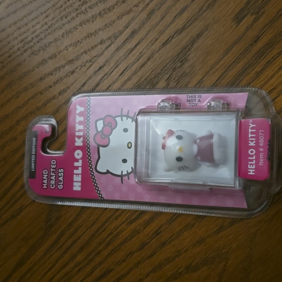 6 pc Glass Hello Kitty and friends minis - Picture 6 of 9